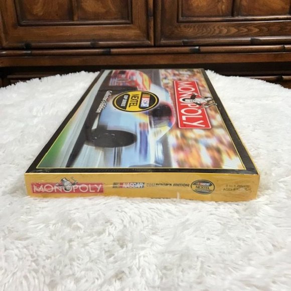 *RARE* NASCAR Nextel Cup Series Collector's Edition Monopoly - Picture 15 of 16